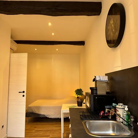 Leonardo Apartamento Magenta